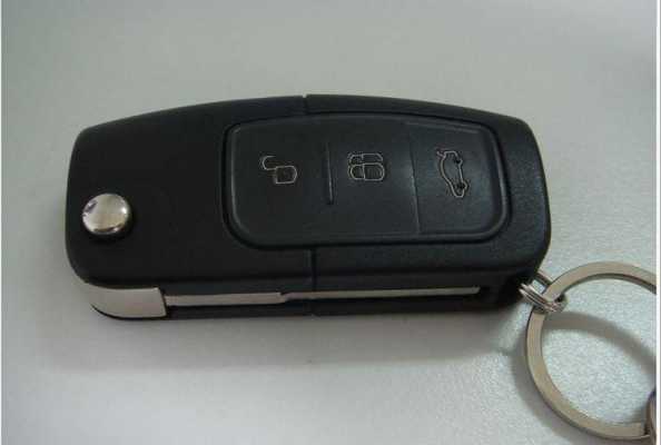 新福克斯车钥匙怎么换电池（新福克斯车钥匙怎么换电池视频19款）-图2